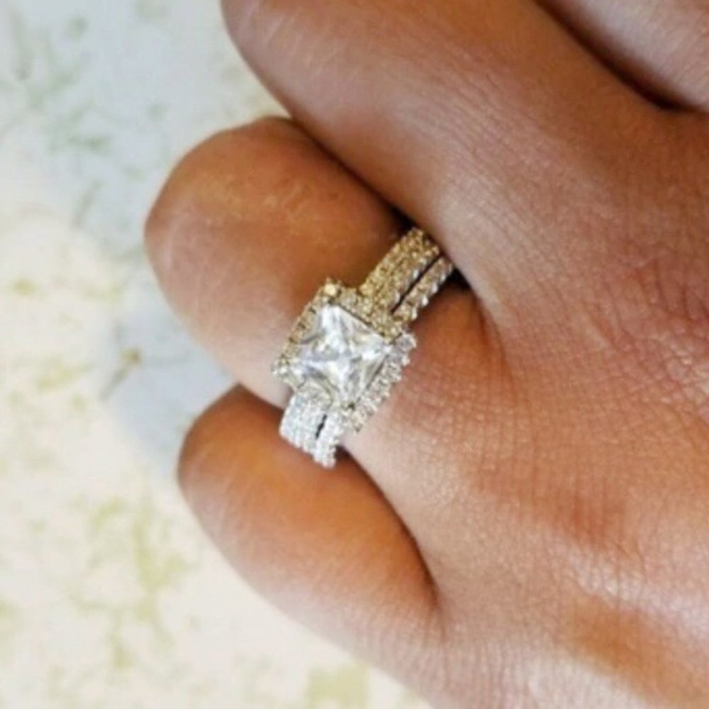 2 Pcs Princess Stackable Engagement Wedding Rings